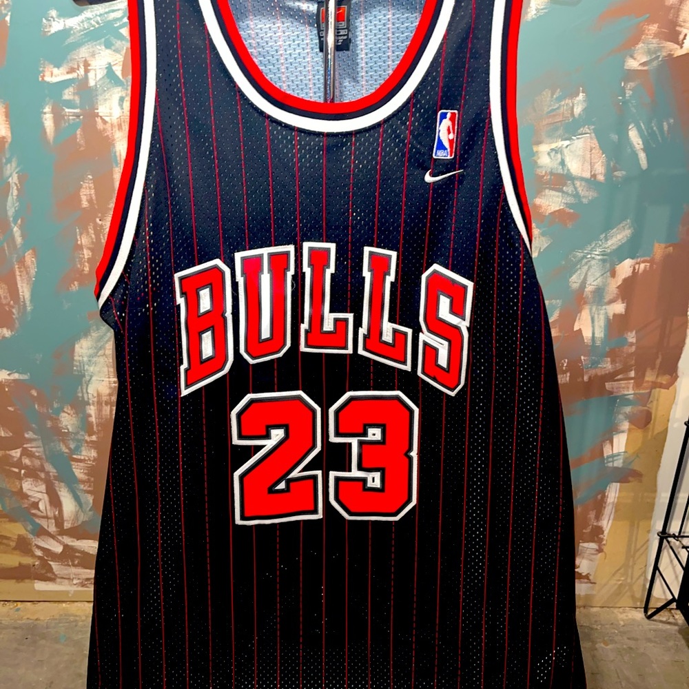 Men’s Bulls 23 Jordan Jersey